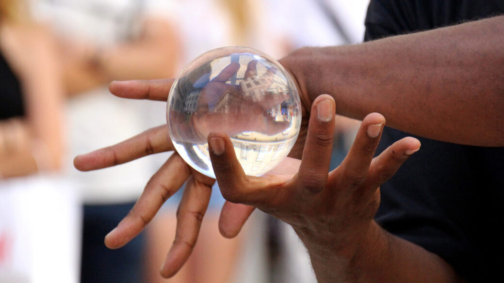 jonglage_8_by_peter_weidemann_pfarrbriefservice